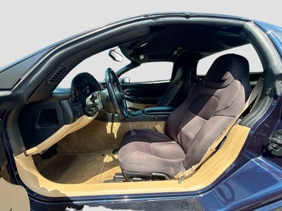 2001 Chevrolet Corvette Base