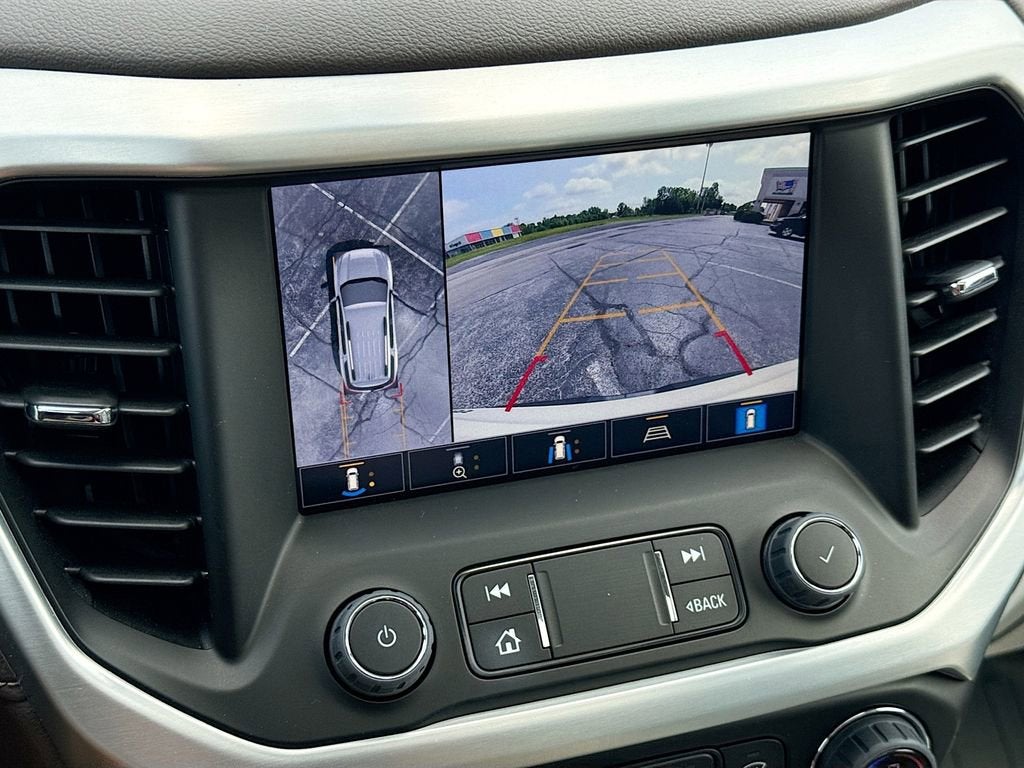 2023 GMC Acadia SLT