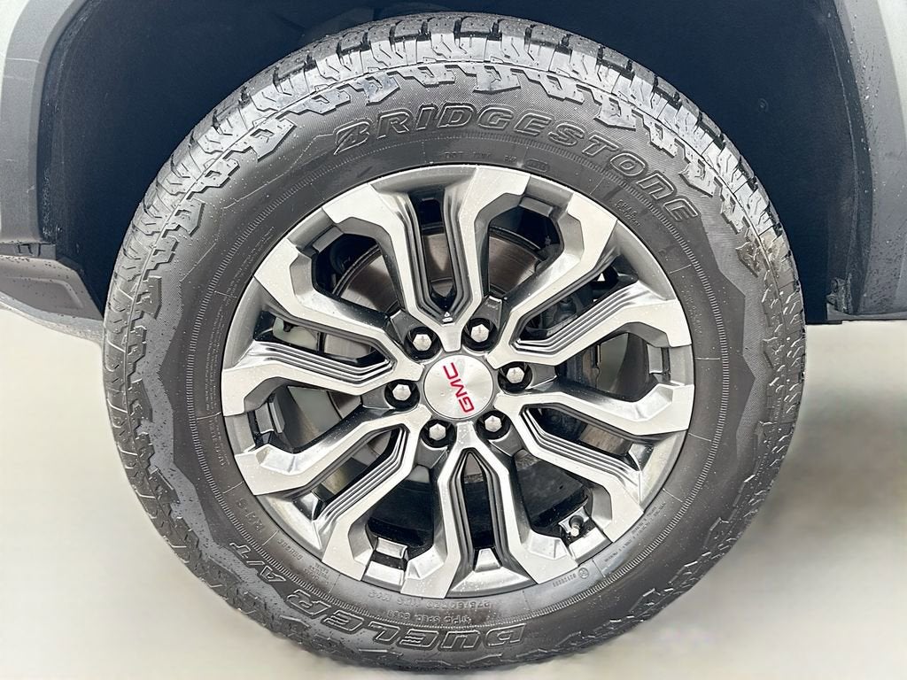 2024 GMC Canyon Denali