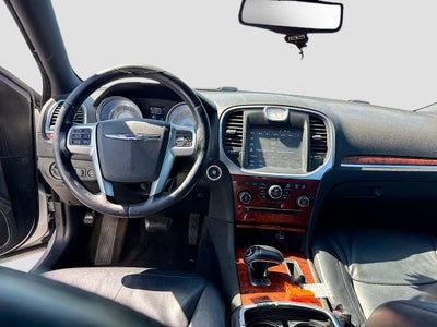 2012 Chrysler 300 Limited