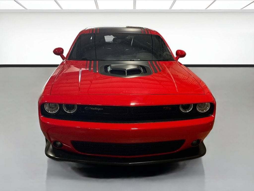 2016 Dodge Challenger 392 Hemi Scat Pack Shaker