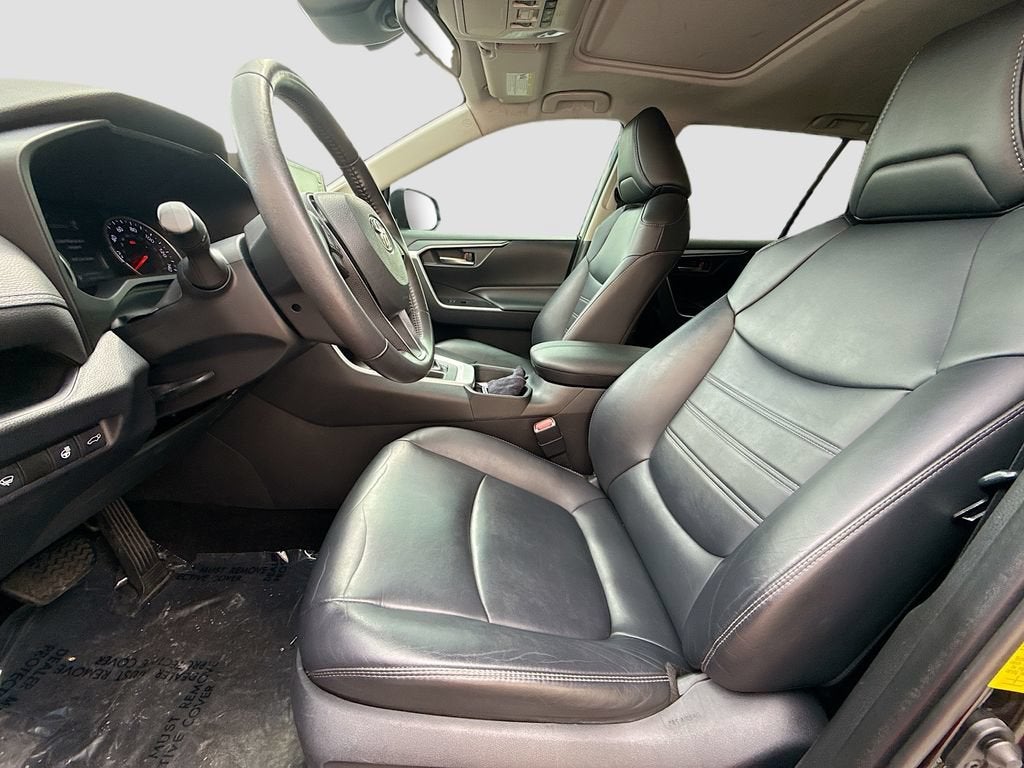 2019 Toyota RAV4 XLE Premium
