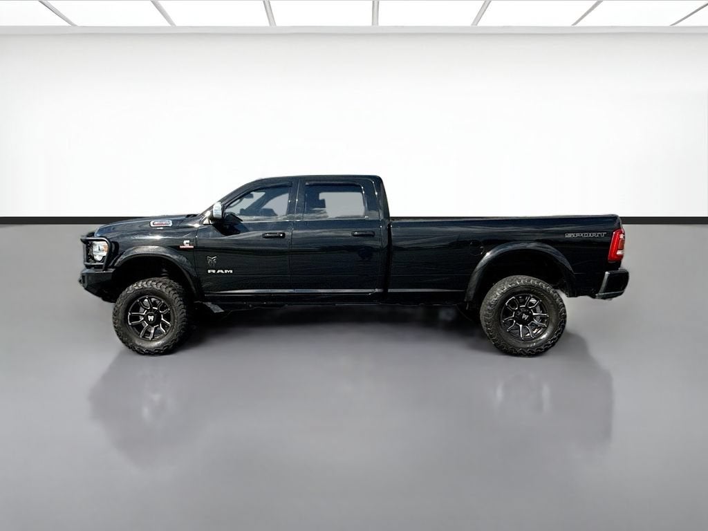 2022 RAM 3500 Laramie Crew Cab 4x4 8' Box