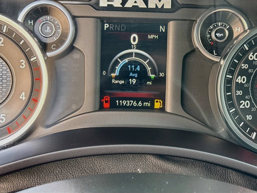 2023 RAM 2500 Tradesman Crew Cab 4x4 8' Box