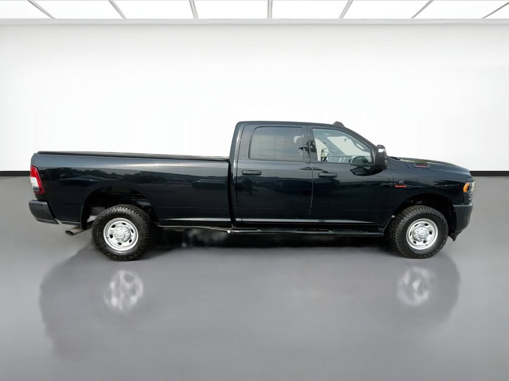 2023 RAM 2500 Tradesman Crew Cab 4x4 8' Box