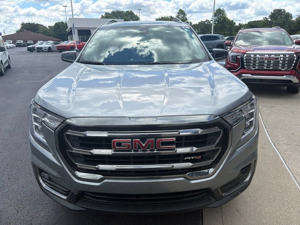 2024 GMC Terrain AT4