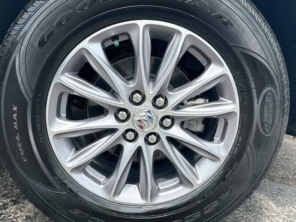 2024 Buick Enclave Essence