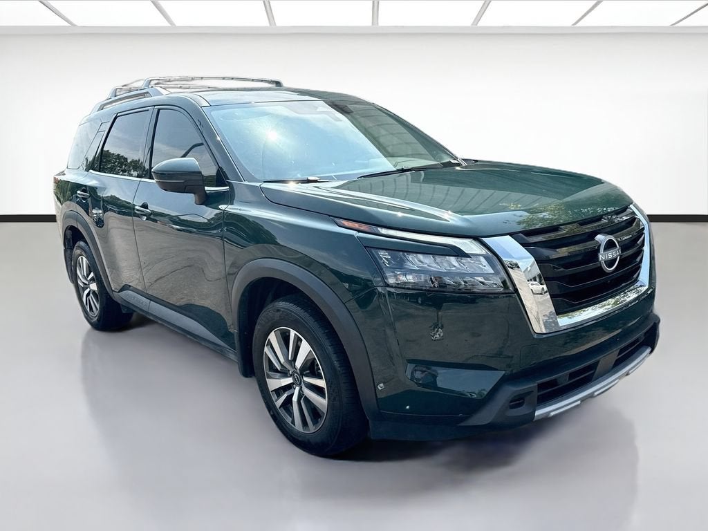 2025 Nissan Pathfinder SL 4WD