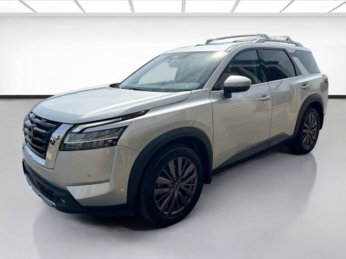2022 Nissan Pathfinder SL 4WD