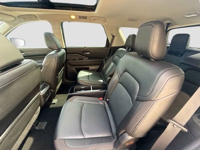 2022 Nissan Pathfinder SL 4WD