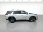 2022 Nissan Pathfinder SL 4WD