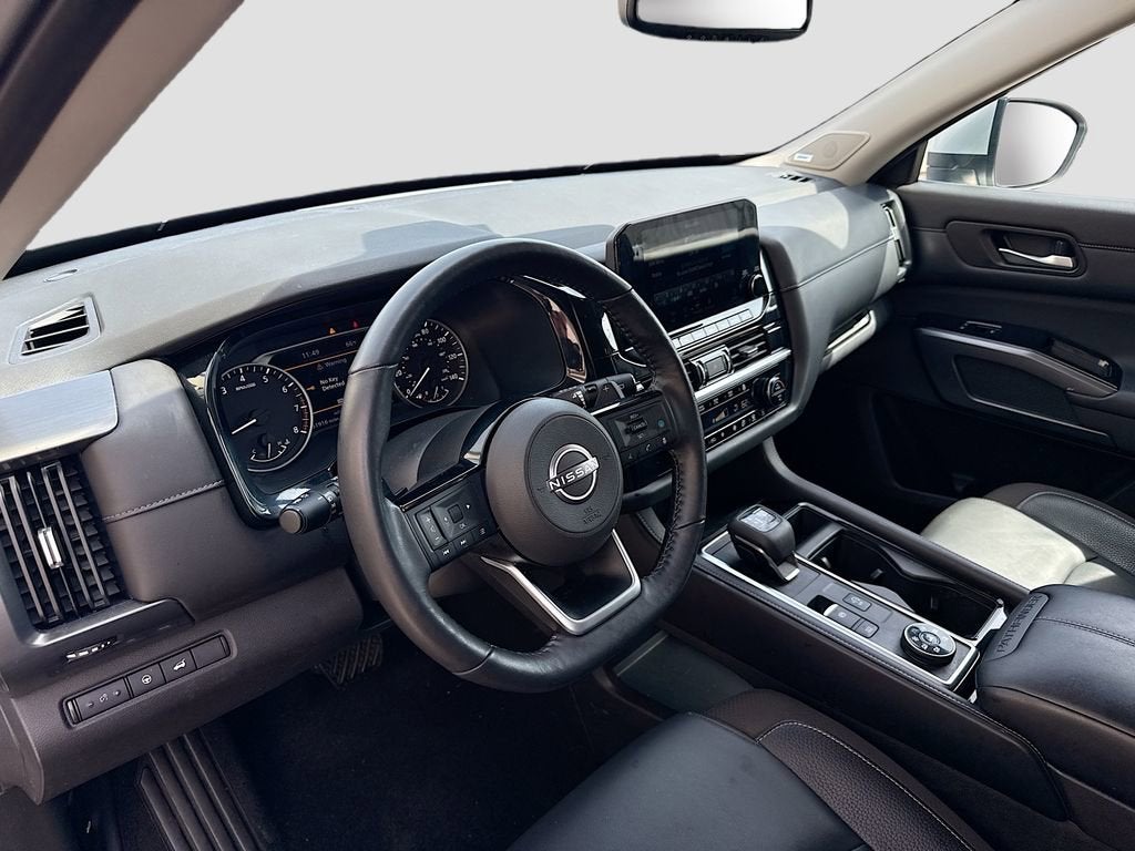 2022 Nissan Pathfinder SL 4WD