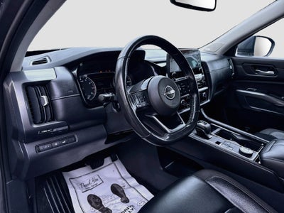 2022 Nissan Pathfinder SL 4WD