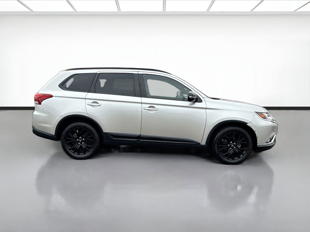 2019 Mitsubishi Outlander LE