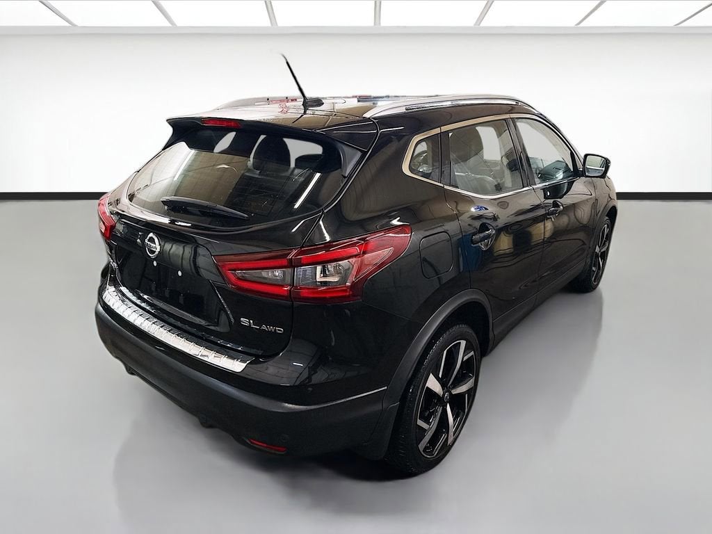 2022 Nissan Rogue Sport SL