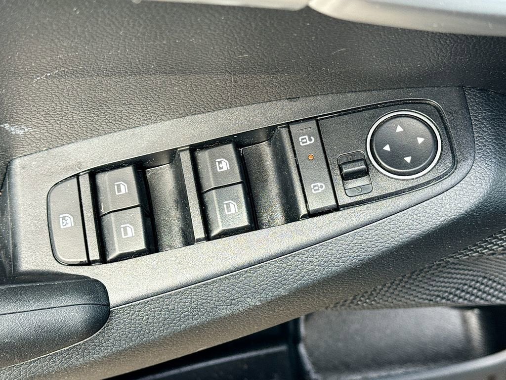 2025 Kia Seltos LX
