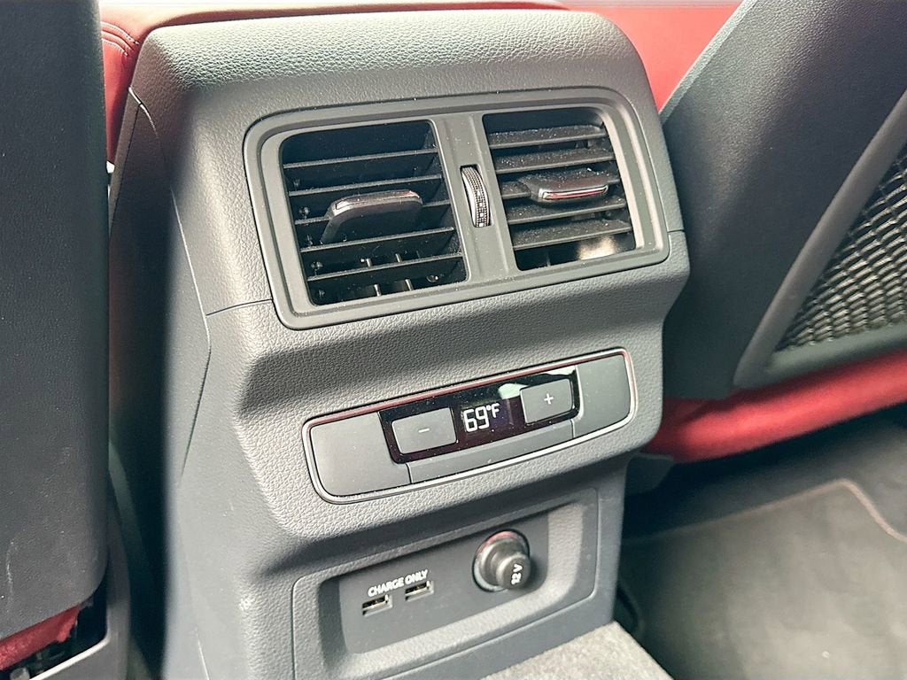 2024 Audi SQ5 Premium Plus