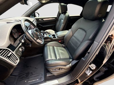 2023 Porsche Cayenne Coupe Platinum Edition