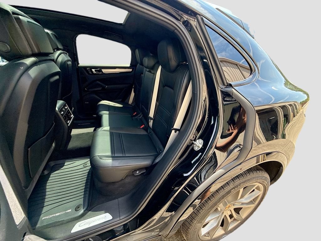 2023 Porsche Cayenne Coupe Platinum Edition
