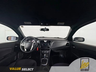 2014 Chrysler 200 Touring