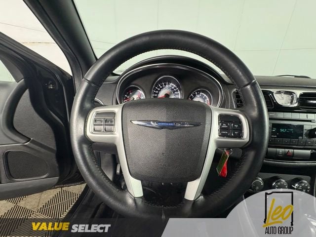 2014 Chrysler 200 Touring