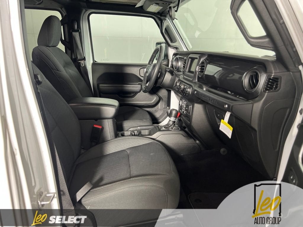 2023 Jeep Wrangler 4-Door Sport Altitude 4x4
