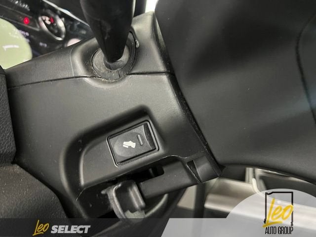 2017 RAM 1500 Night Crew Cab 4x4 5'7" Box