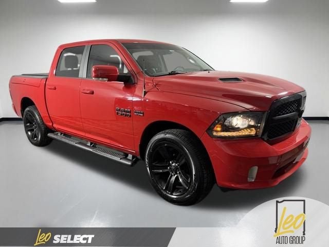 2017 RAM 1500 Night Crew Cab 4x4 5'7" Box
