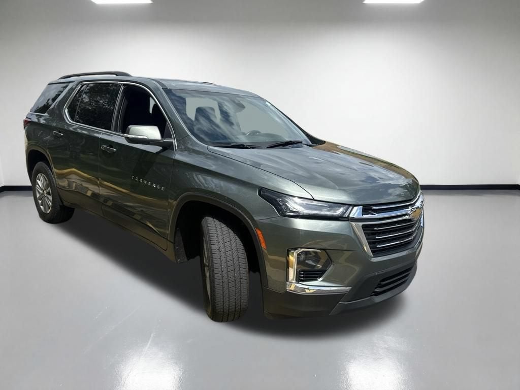 2022 Chevrolet Traverse LT Cloth