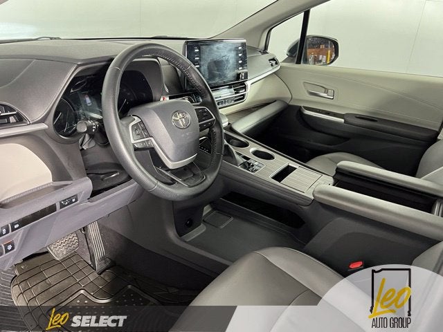 2021 Toyota Sienna XLE