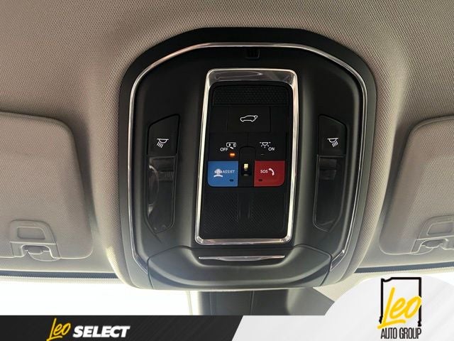 2023 Jeep Grand Cherokee L Laredo 4x4
