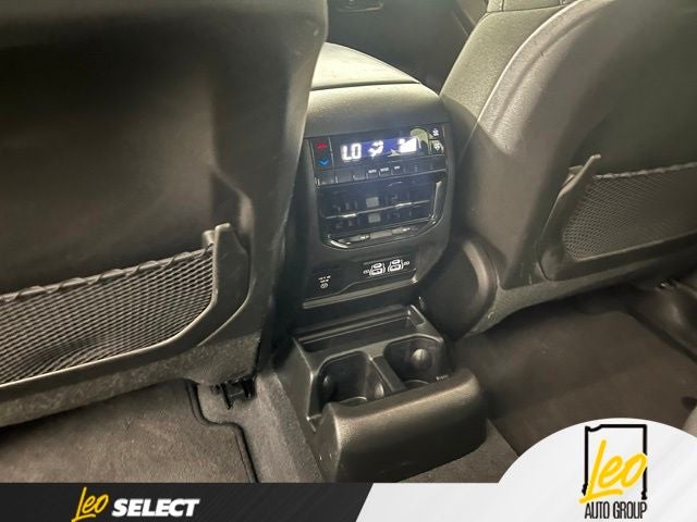 2023 Jeep Grand Cherokee L Laredo 4x4