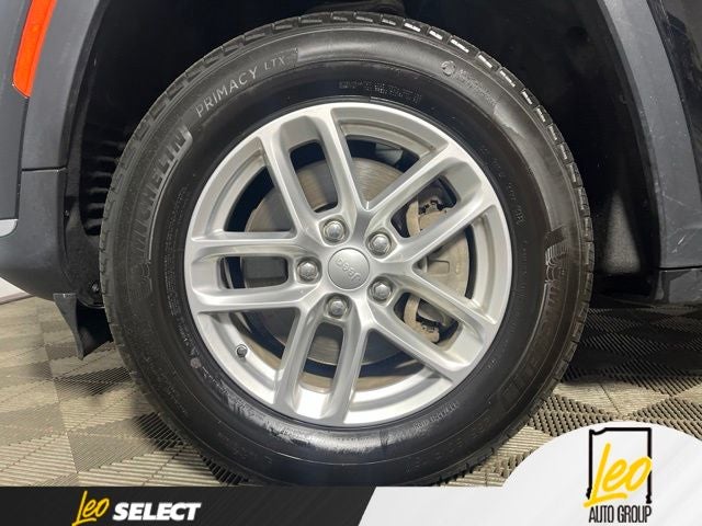 2023 Jeep Grand Cherokee L Laredo 4x4