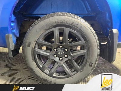 2023 Chevrolet Silverado 1500 4WD Crew Cab Standard Bed Custom