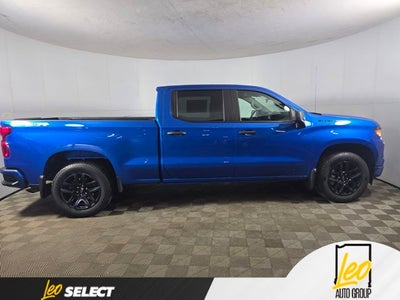 2023 Chevrolet Silverado 1500 4WD Crew Cab Standard Bed Custom