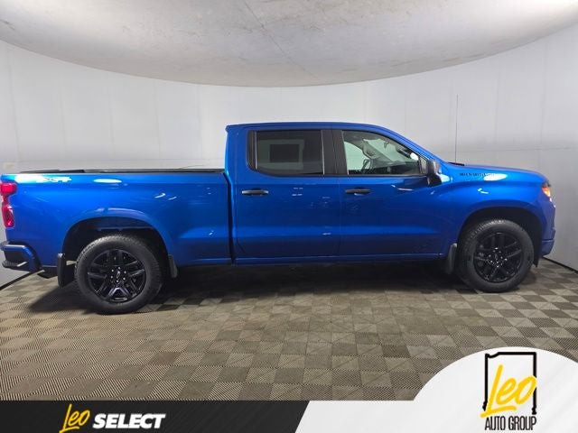 2023 Chevrolet Silverado 1500 4WD Crew Cab Standard Bed Custom