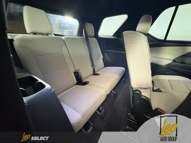 2023 Chevrolet Traverse FWD LS