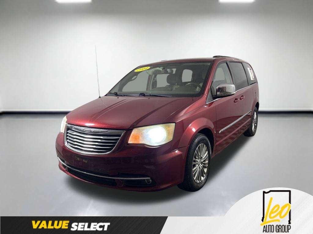 2014 Chrysler Town & Country Touring-L