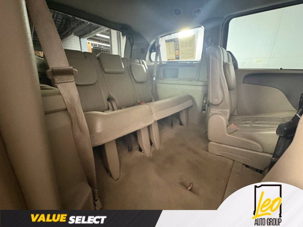 2014 Chrysler Town & Country Touring-L