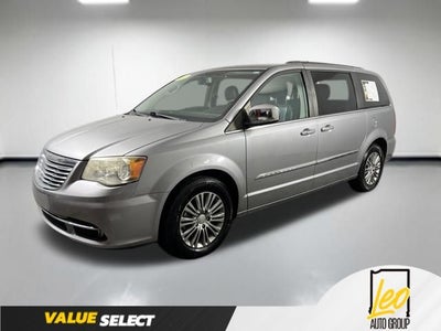 2013 Chrysler Town & Country Touring-L