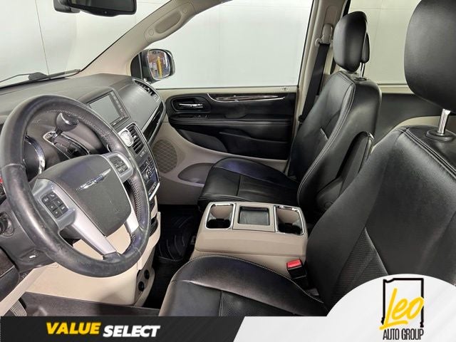 2013 Chrysler Town & Country Touring-L