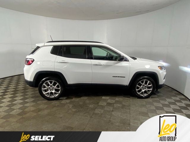 2022 Jeep Compass Latitude Lux 4x4