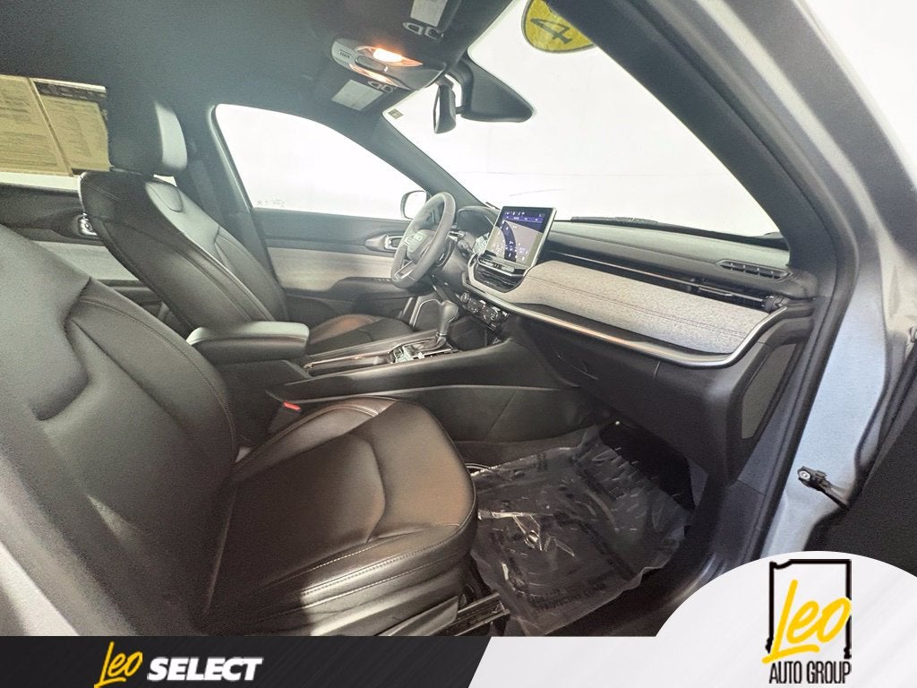 2024 Jeep Compass Latitude Lux FWD
