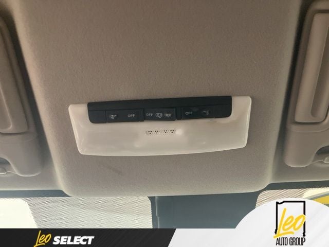 2020 Nissan Versa SR Xtronic CVT