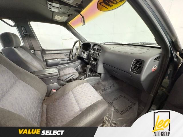 1997 Nissan Pathfinder Base