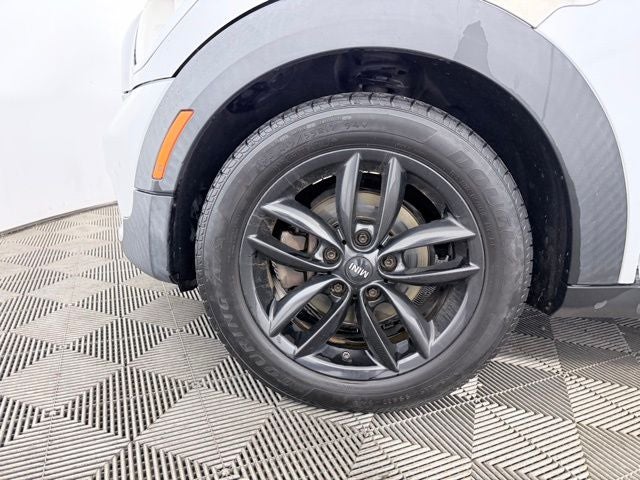2011 MINI Cooper Countryman Base