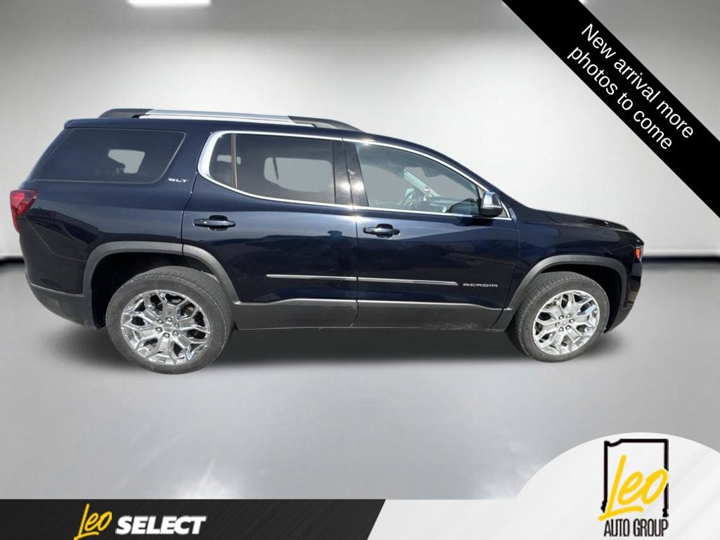 2022 GMC Acadia SLT