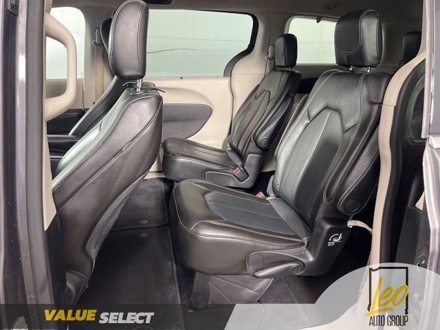 2021 Chrysler Voyager LXI