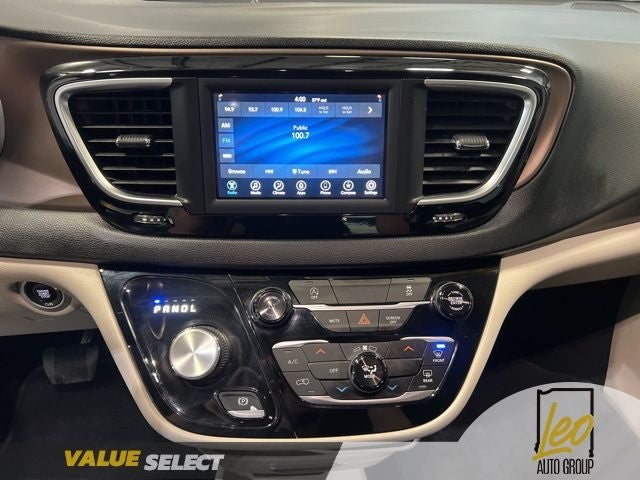 2021 Chrysler Voyager LXI