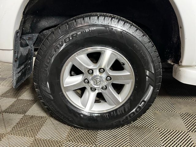 2006 Toyota Sequoia SR5